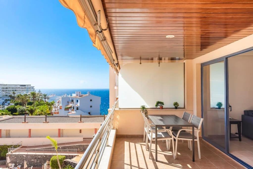 Bright And Welcoming Holiday Home Puerto de Santiago  Buitenkant foto