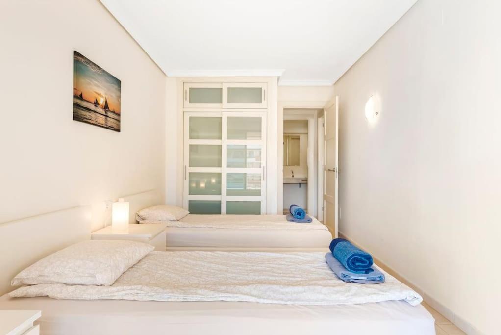 Bright And Welcoming Holiday Home Puerto de Santiago  Buitenkant foto